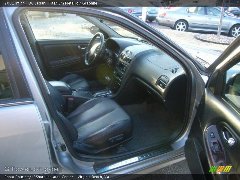 Titanium Metallic / Graphite 2001 Infiniti I 30 Sedan