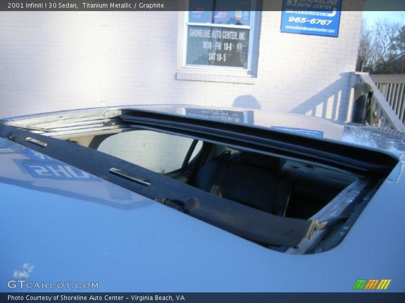 Titanium Metallic / Graphite 2001 Infiniti I 30 Sedan