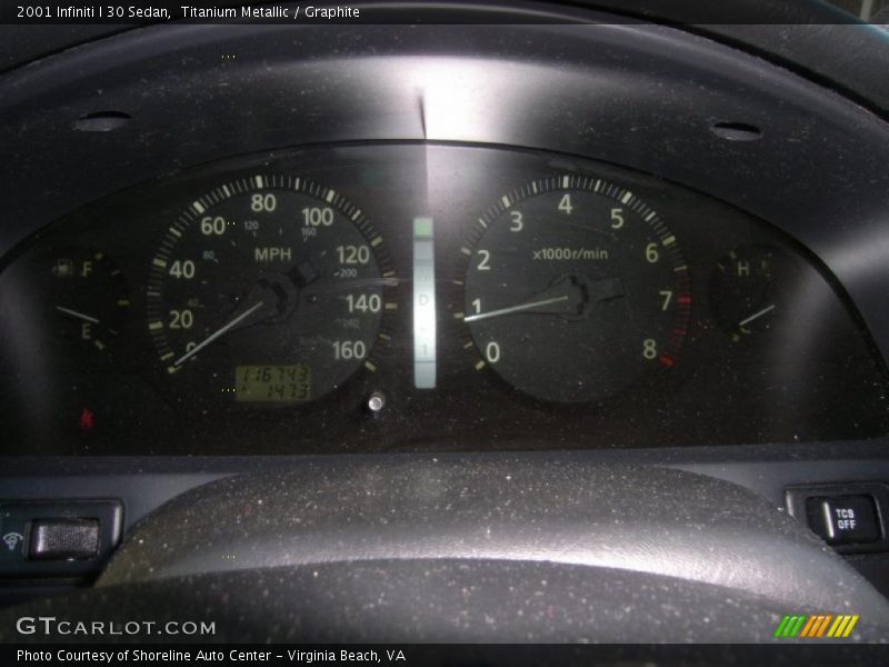 Titanium Metallic / Graphite 2001 Infiniti I 30 Sedan