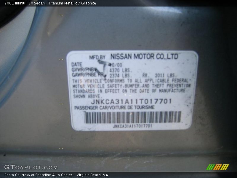 Titanium Metallic / Graphite 2001 Infiniti I 30 Sedan