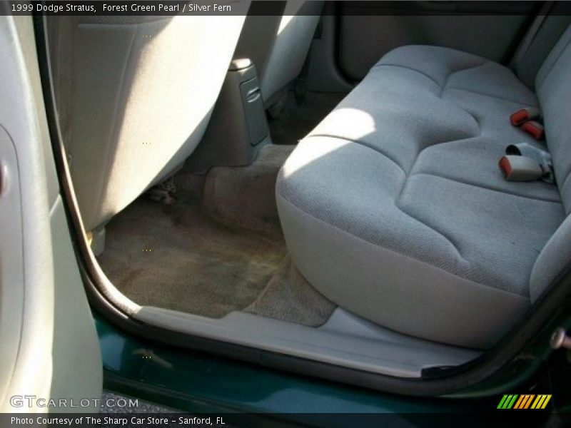 Forest Green Pearl / Silver Fern 1999 Dodge Stratus