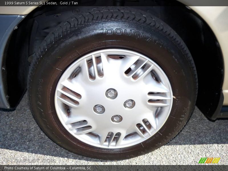 Gold / Tan 1999 Saturn S Series SL1 Sedan