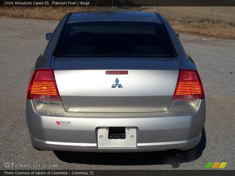 Platinum Pearl / Beige 2005 Mitsubishi Galant ES