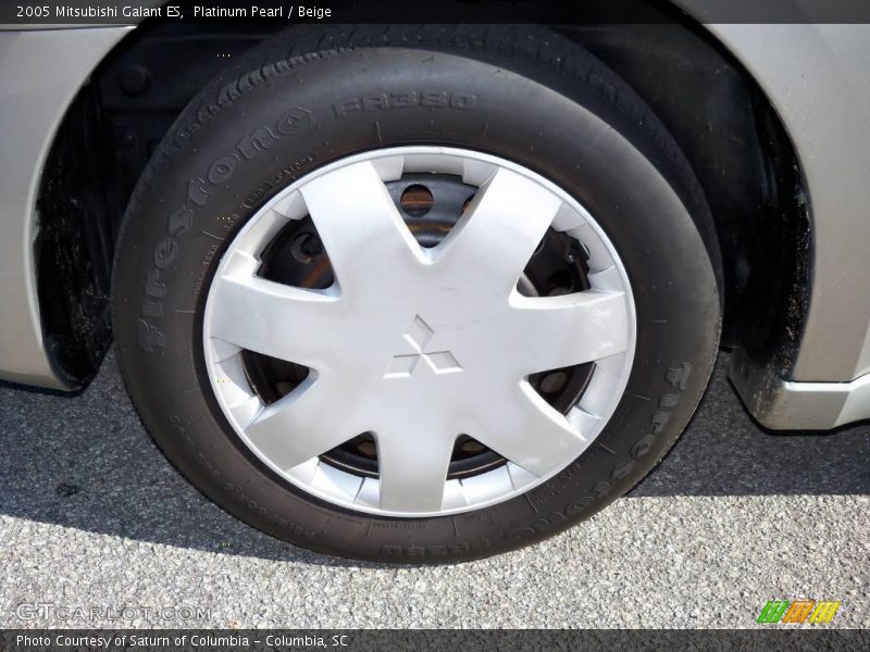 Platinum Pearl / Beige 2005 Mitsubishi Galant ES