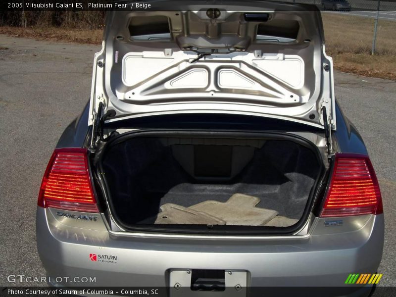 Platinum Pearl / Beige 2005 Mitsubishi Galant ES