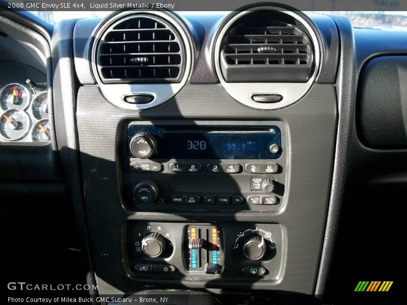 Liquid Silver Metallic / Ebony 2008 GMC Envoy SLE 4x4
