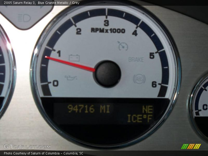 Blue Granite Metallic / Grey 2005 Saturn Relay 3