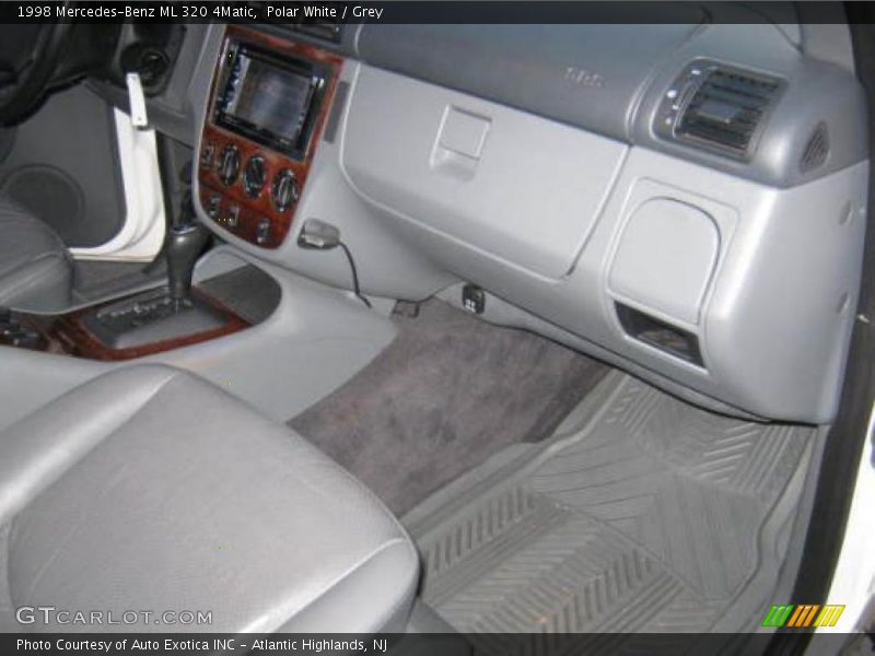 Polar White / Grey 1998 Mercedes-Benz ML 320 4Matic