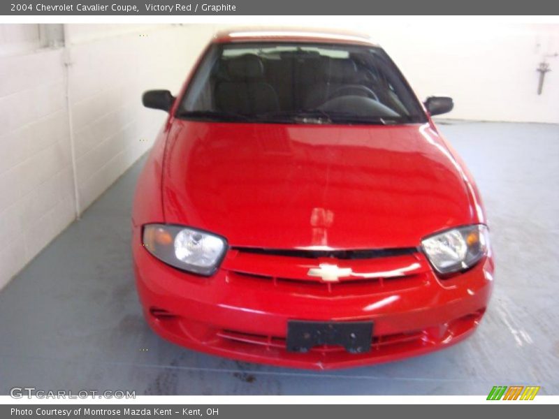 Victory Red / Graphite 2004 Chevrolet Cavalier Coupe