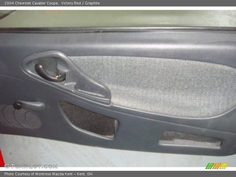 Victory Red / Graphite 2004 Chevrolet Cavalier Coupe