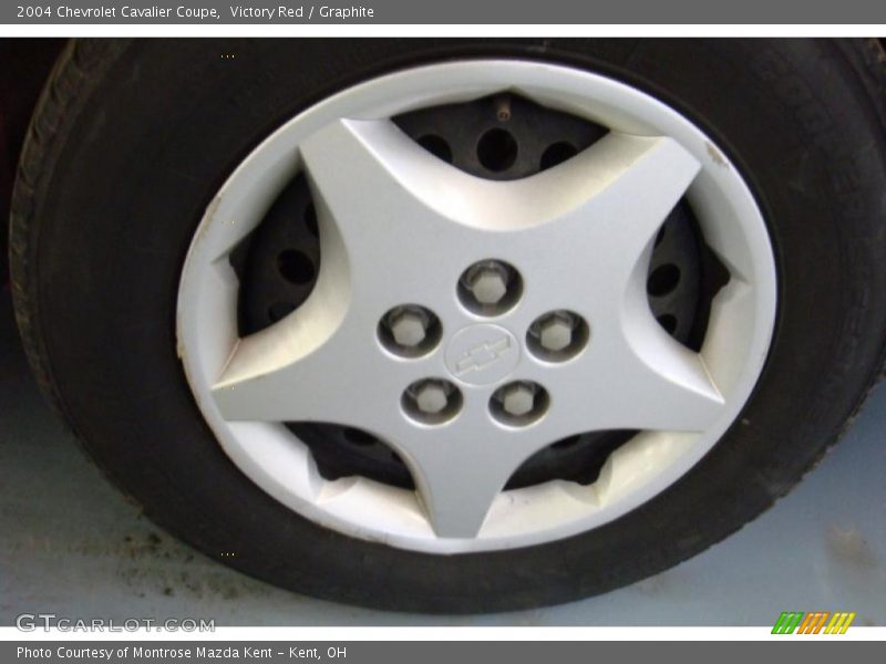 Victory Red / Graphite 2004 Chevrolet Cavalier Coupe
