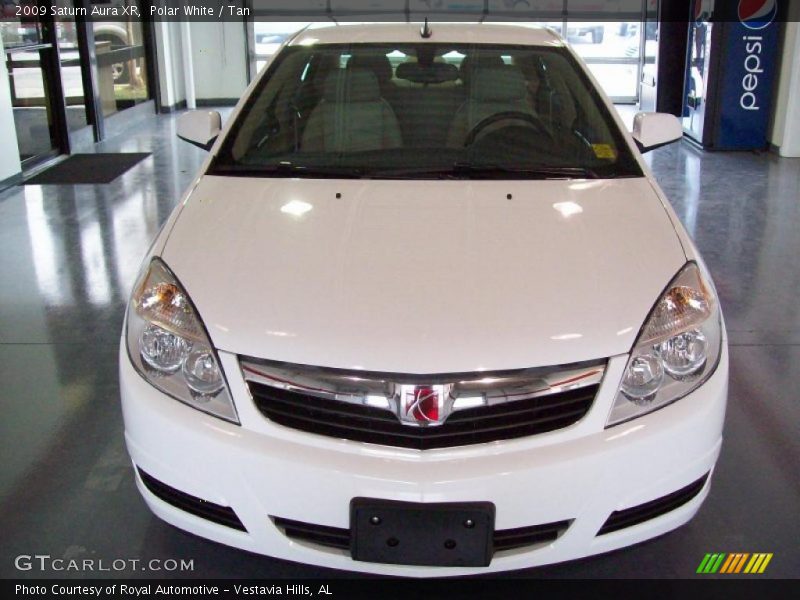 Polar White / Tan 2009 Saturn Aura XR