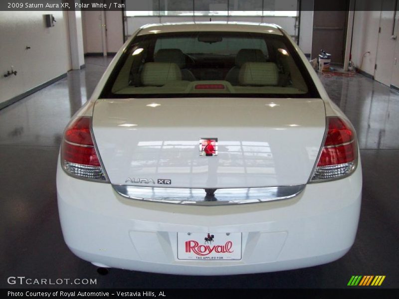 Polar White / Tan 2009 Saturn Aura XR