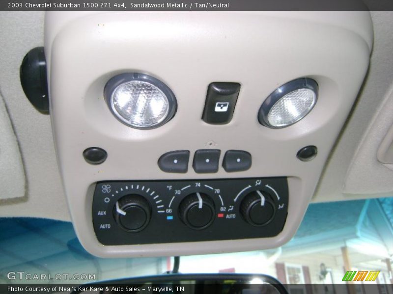 Sandalwood Metallic / Tan/Neutral 2003 Chevrolet Suburban 1500 Z71 4x4