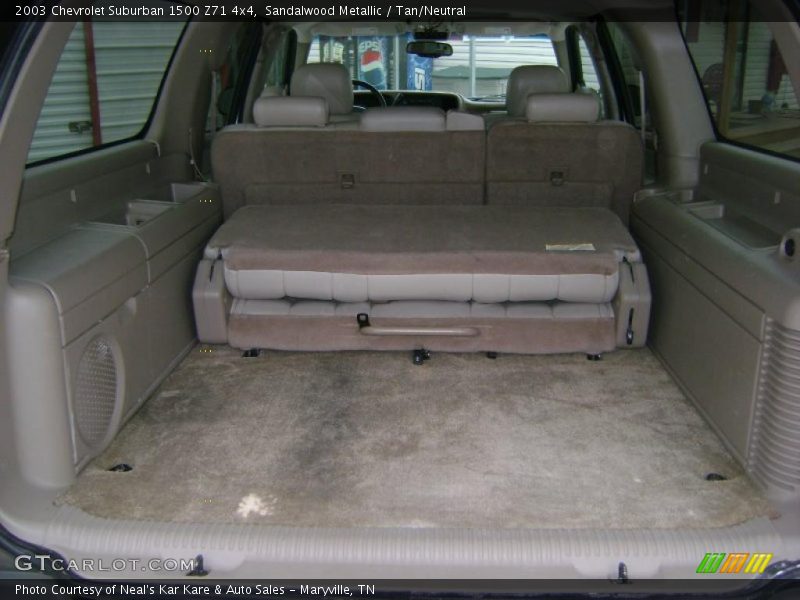 Sandalwood Metallic / Tan/Neutral 2003 Chevrolet Suburban 1500 Z71 4x4