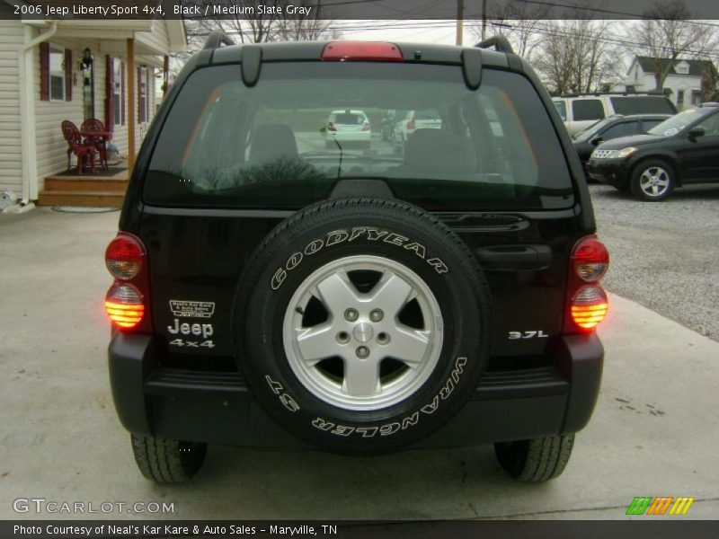 Black / Medium Slate Gray 2006 Jeep Liberty Sport 4x4