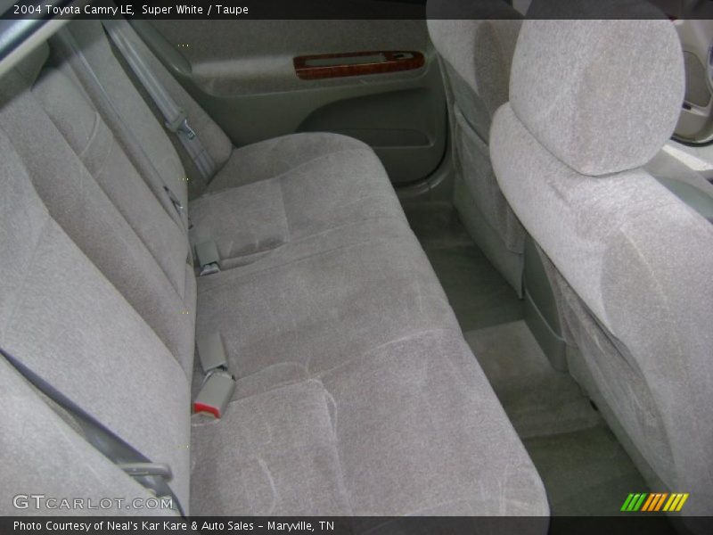 Super White / Taupe 2004 Toyota Camry LE