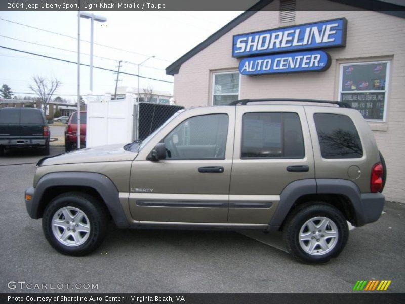 Light Khaki Metallic / Taupe 2004 Jeep Liberty Sport