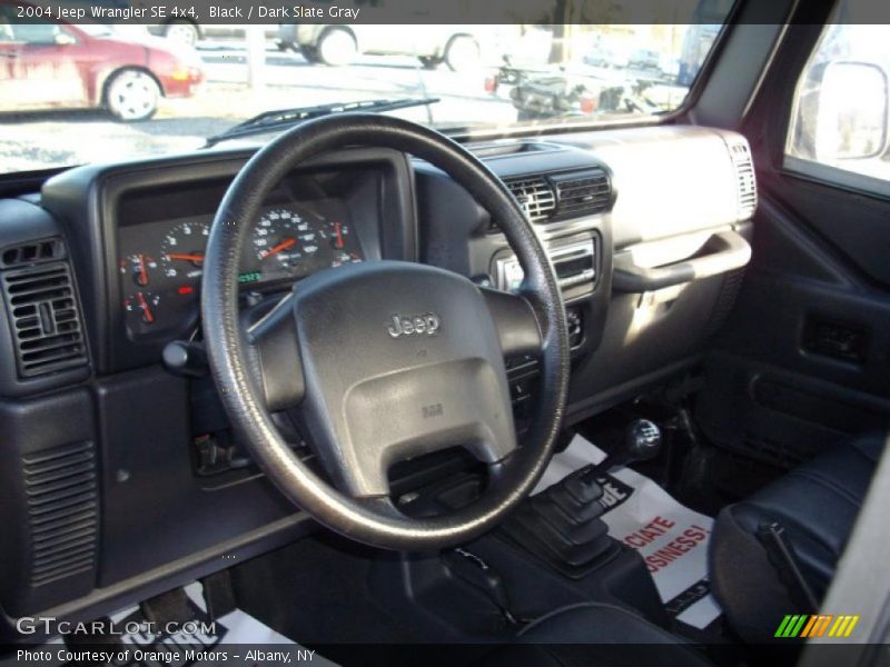 Black / Dark Slate Gray 2004 Jeep Wrangler SE 4x4