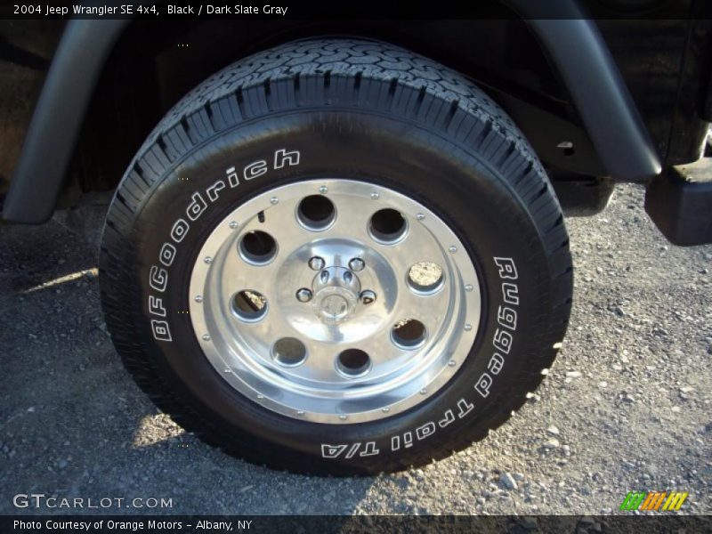 Black / Dark Slate Gray 2004 Jeep Wrangler SE 4x4