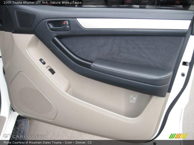 Natural White / Taupe 2005 Toyota 4Runner SR5 4x4