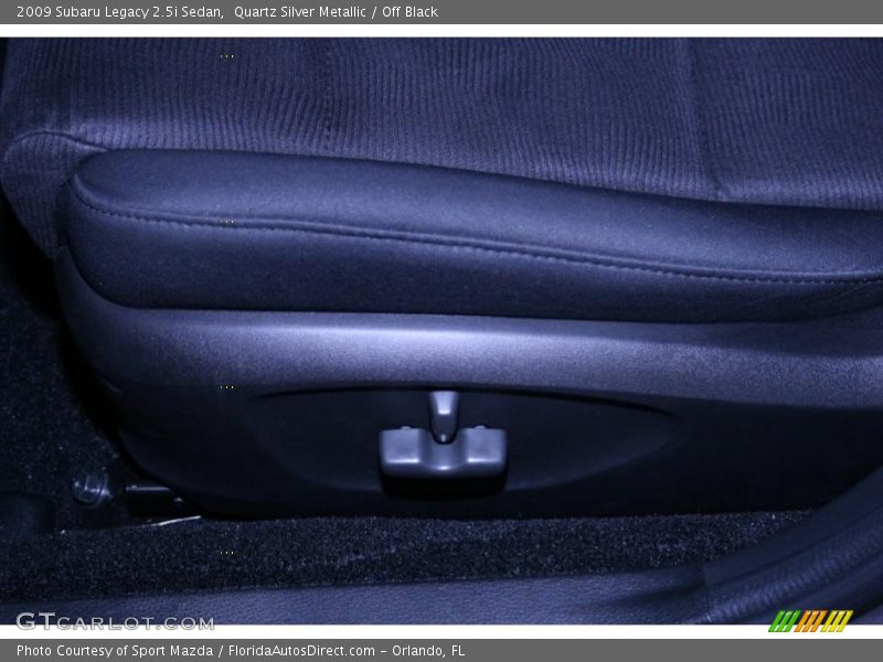 Quartz Silver Metallic / Off Black 2009 Subaru Legacy 2.5i Sedan