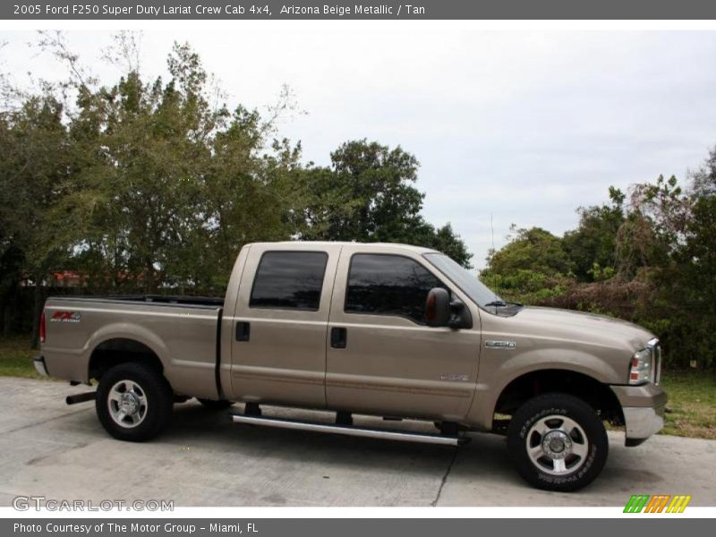 Arizona Beige Metallic / Tan 2005 Ford F250 Super Duty Lariat Crew Cab 4x4