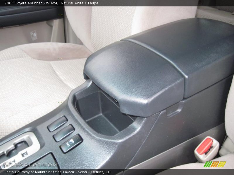 Natural White / Taupe 2005 Toyota 4Runner SR5 4x4