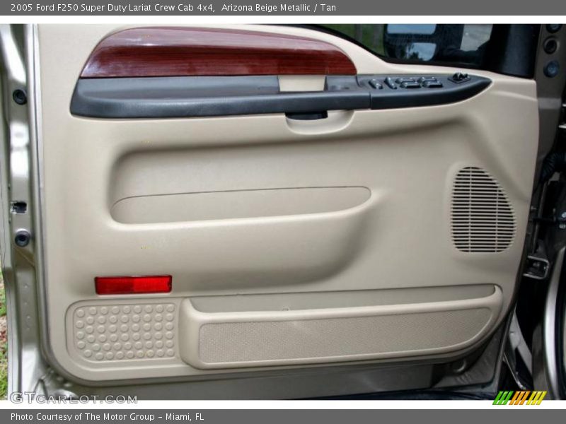 Arizona Beige Metallic / Tan 2005 Ford F250 Super Duty Lariat Crew Cab 4x4