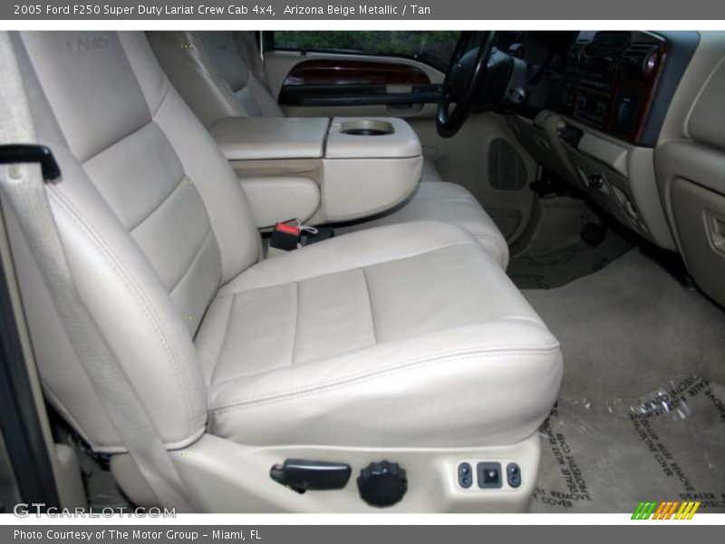 Arizona Beige Metallic / Tan 2005 Ford F250 Super Duty Lariat Crew Cab 4x4