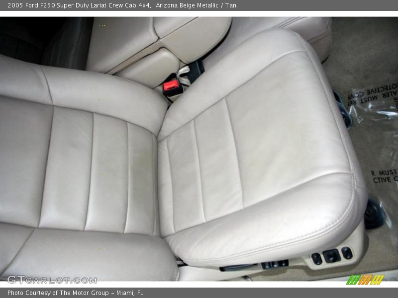 Arizona Beige Metallic / Tan 2005 Ford F250 Super Duty Lariat Crew Cab 4x4