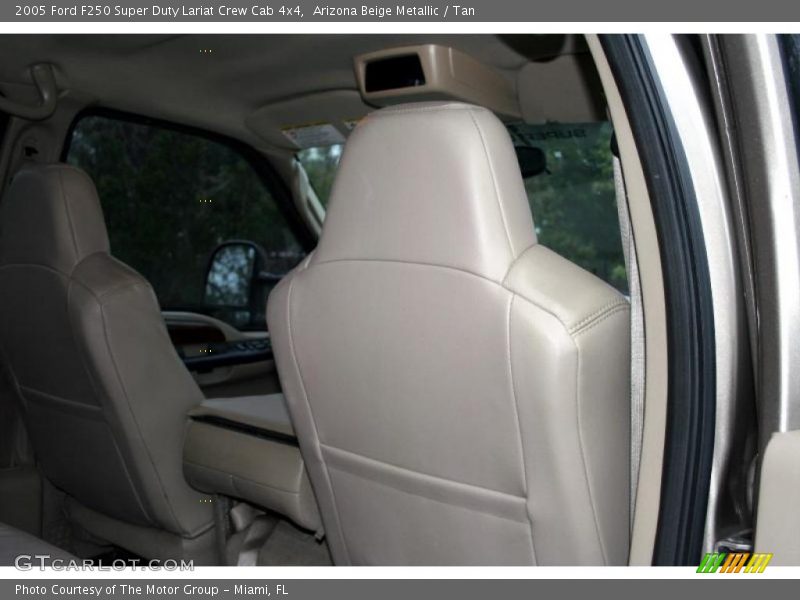 Arizona Beige Metallic / Tan 2005 Ford F250 Super Duty Lariat Crew Cab 4x4