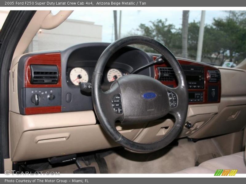 Arizona Beige Metallic / Tan 2005 Ford F250 Super Duty Lariat Crew Cab 4x4