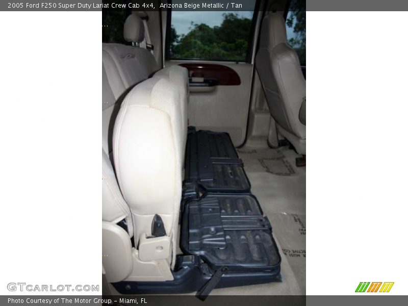 Arizona Beige Metallic / Tan 2005 Ford F250 Super Duty Lariat Crew Cab 4x4