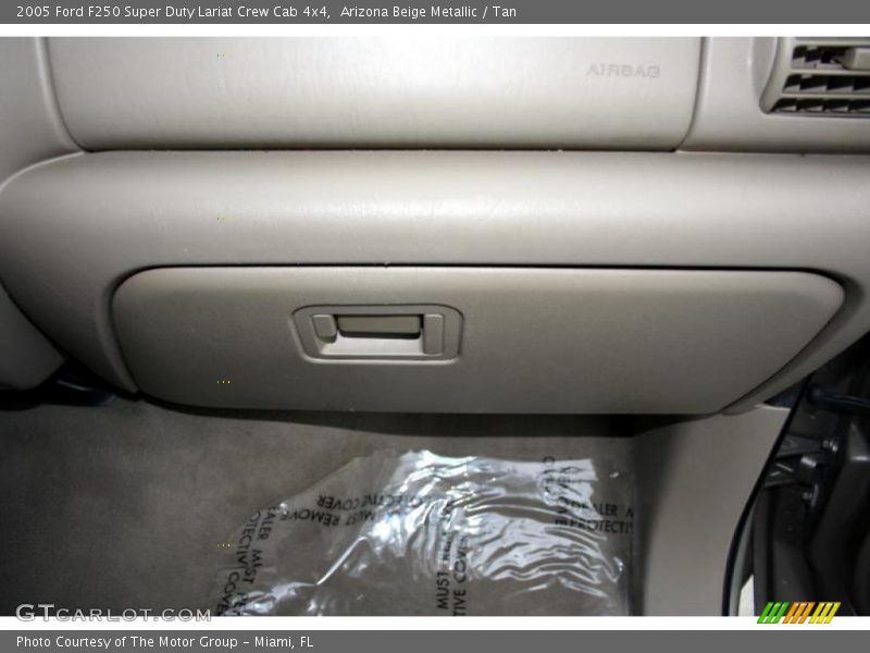 Arizona Beige Metallic / Tan 2005 Ford F250 Super Duty Lariat Crew Cab 4x4