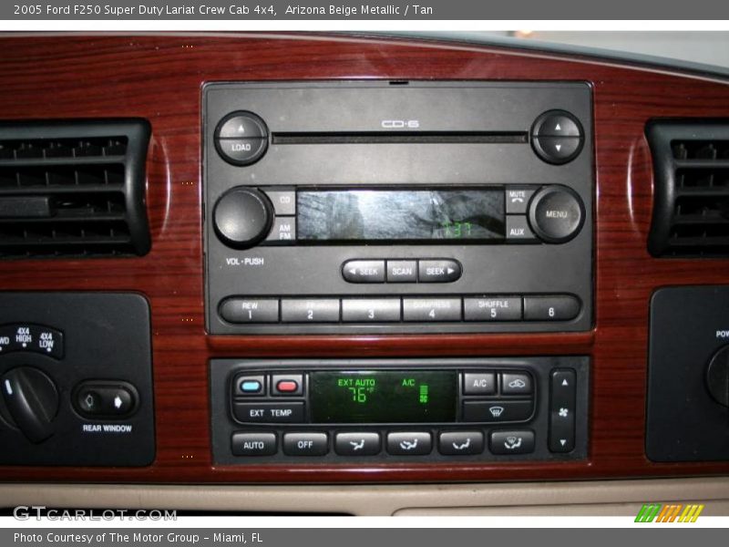 Arizona Beige Metallic / Tan 2005 Ford F250 Super Duty Lariat Crew Cab 4x4