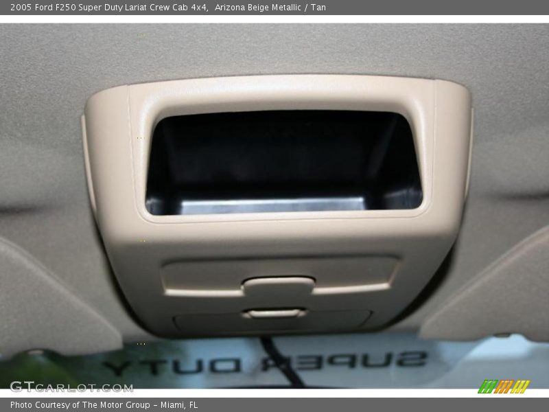 Arizona Beige Metallic / Tan 2005 Ford F250 Super Duty Lariat Crew Cab 4x4