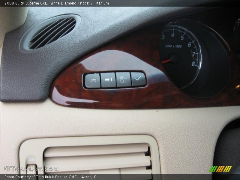 White Diamond Tricoat / Titanium 2008 Buick Lucerne CXL