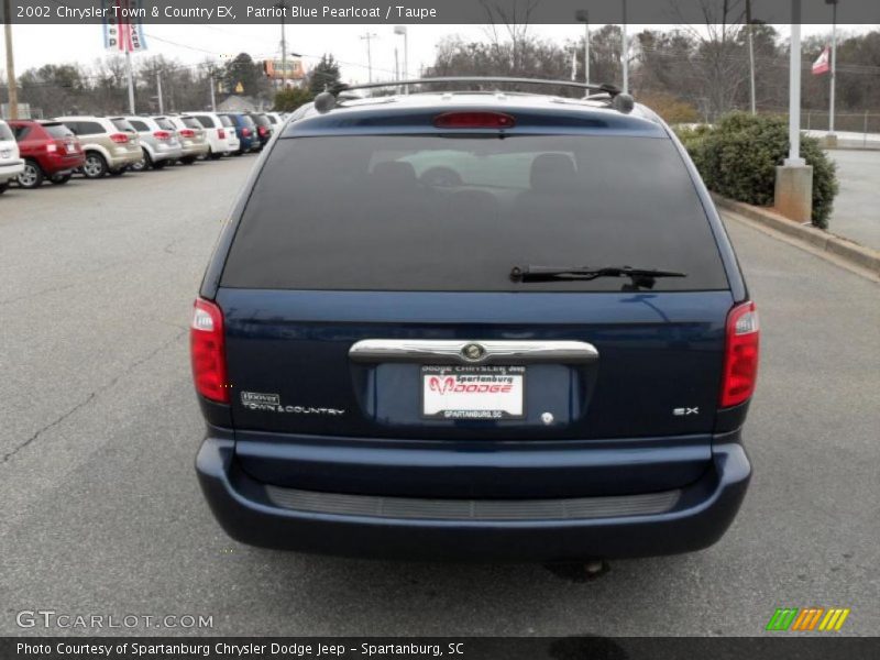 Patriot Blue Pearlcoat / Taupe 2002 Chrysler Town & Country EX
