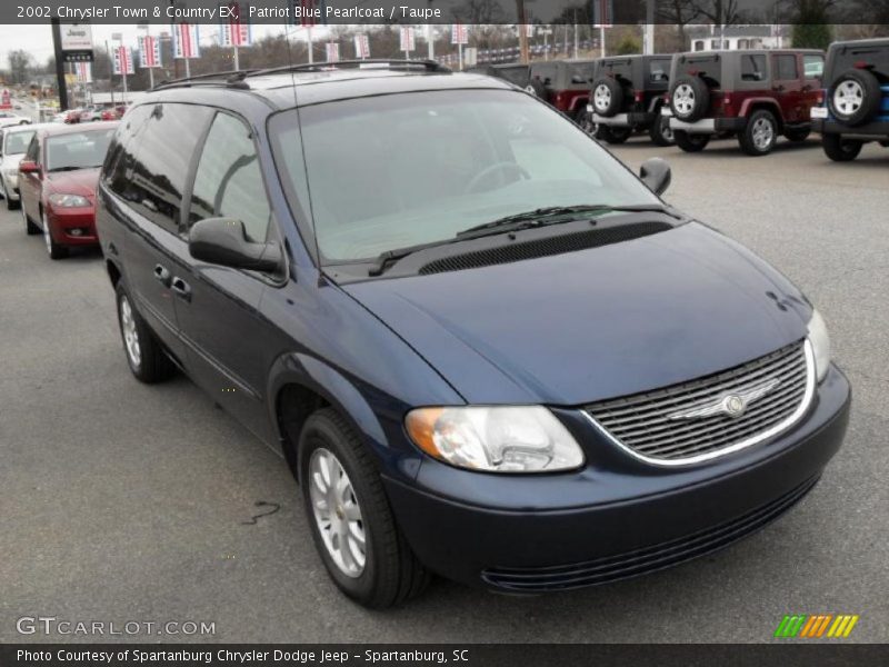 Patriot Blue Pearlcoat / Taupe 2002 Chrysler Town & Country EX
