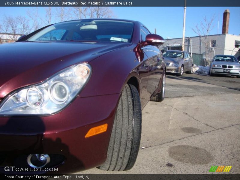 Bordeaux Red Metallic / Cashmere Beige 2006 Mercedes-Benz CLS 500