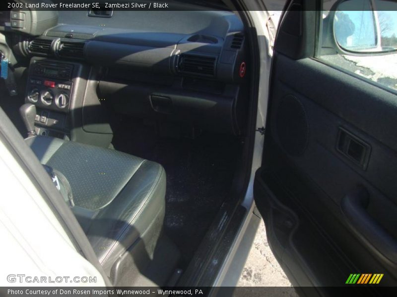 Zambezi Silver / Black 2002 Land Rover Freelander SE