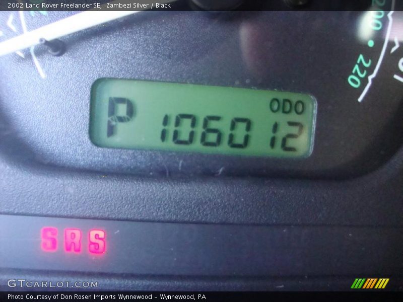 Zambezi Silver / Black 2002 Land Rover Freelander SE