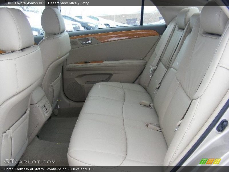 Desert Sand Mica / Ivory 2007 Toyota Avalon XLS