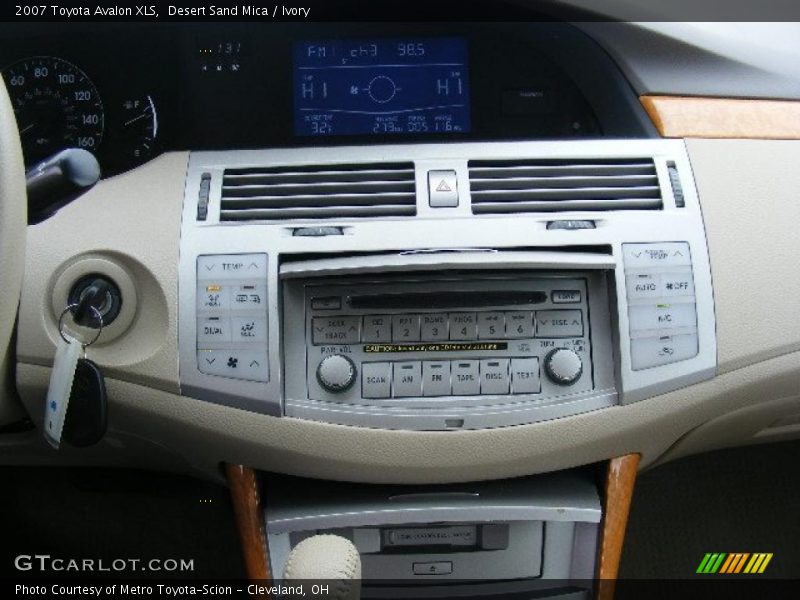 Desert Sand Mica / Ivory 2007 Toyota Avalon XLS