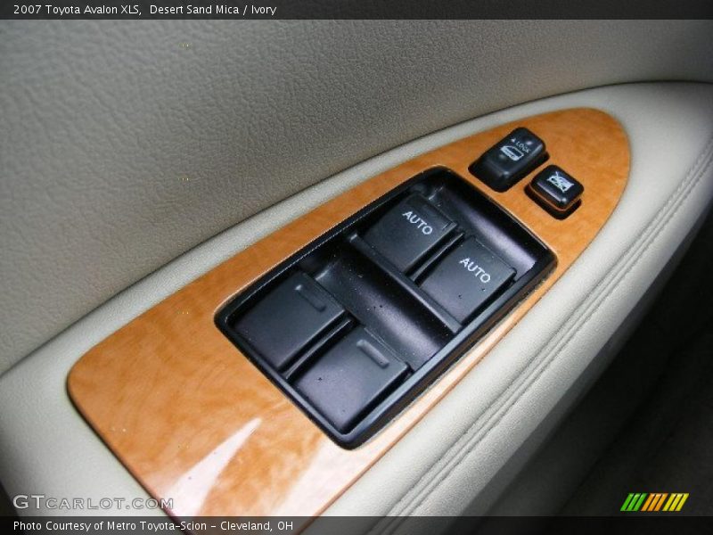 Desert Sand Mica / Ivory 2007 Toyota Avalon XLS