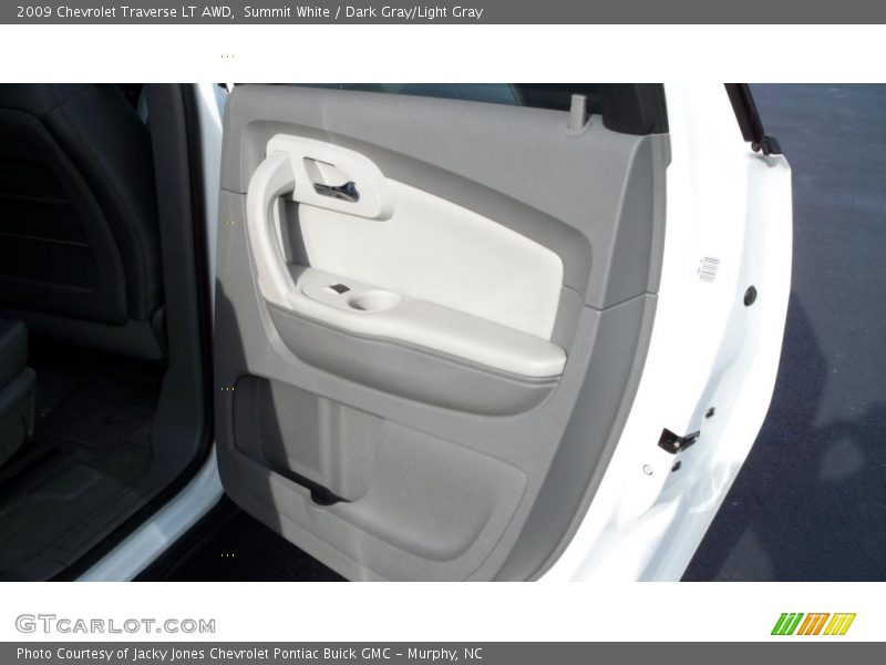 Summit White / Dark Gray/Light Gray 2009 Chevrolet Traverse LT AWD