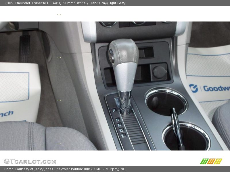 Summit White / Dark Gray/Light Gray 2009 Chevrolet Traverse LT AWD