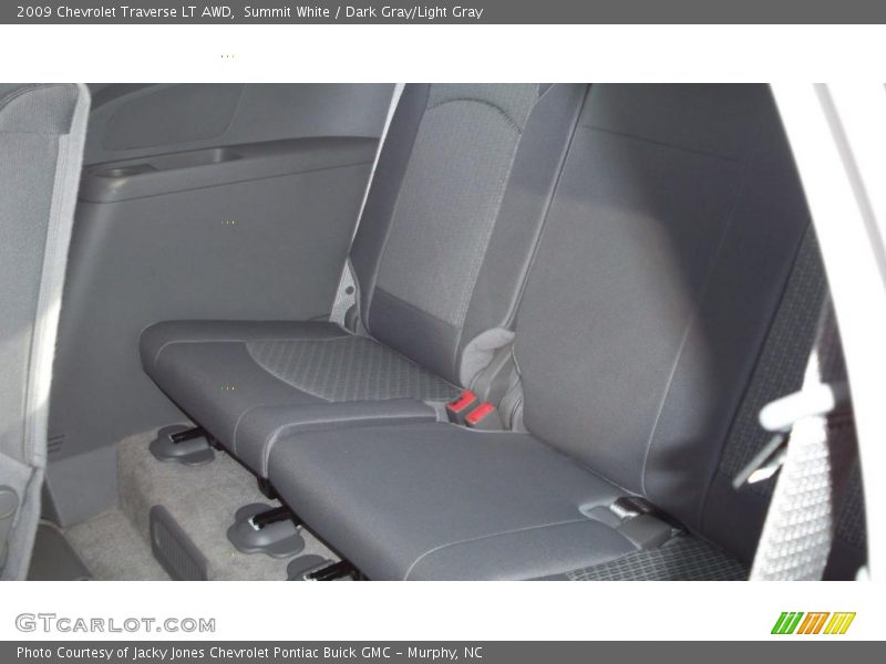 Summit White / Dark Gray/Light Gray 2009 Chevrolet Traverse LT AWD