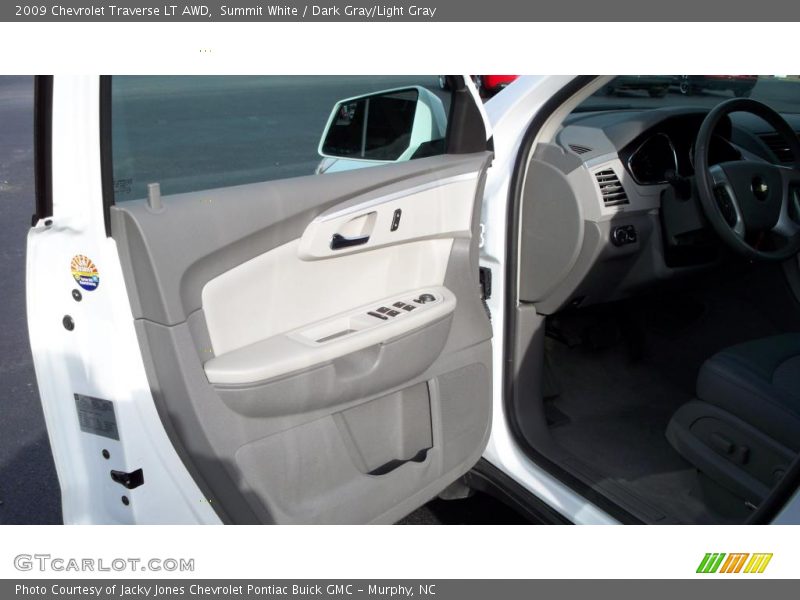 Summit White / Dark Gray/Light Gray 2009 Chevrolet Traverse LT AWD